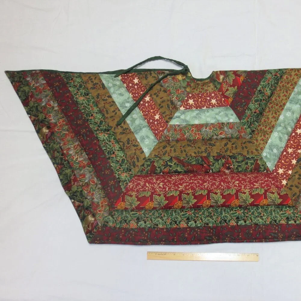 Handmade Quilted Patchwork Christmas Tree Skirt 47.5” Nostalgic Vintage Country